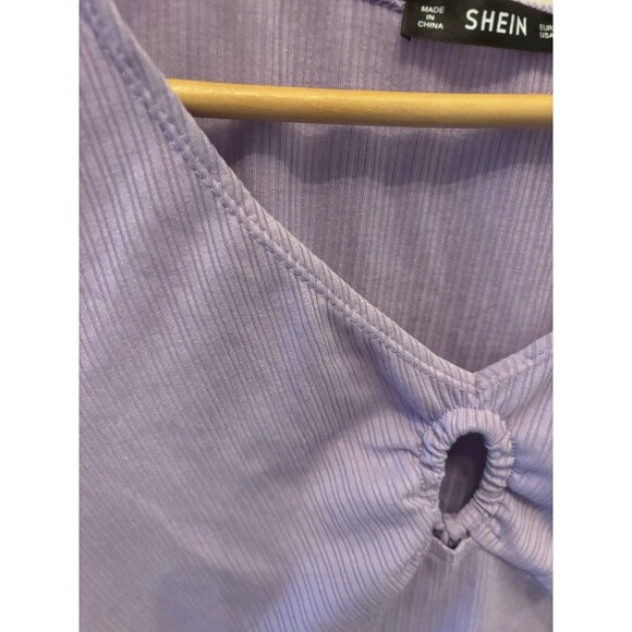 Women’s SHEIN Lavender Purple Cap Sleeve Button Hole Crop Top Size L - Picture 3 of 6